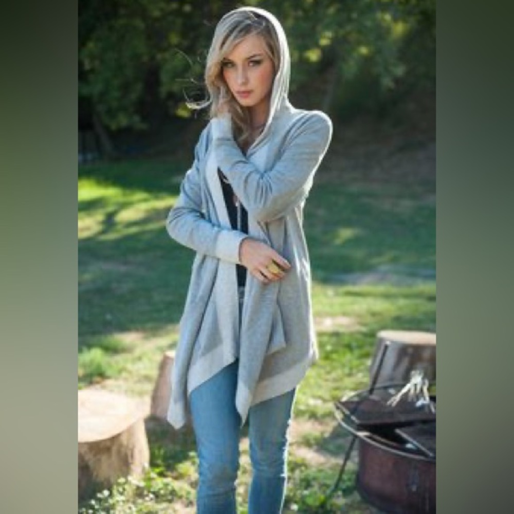 EUC Women’s Evy’s Tree Nicole Cardigan Size Small